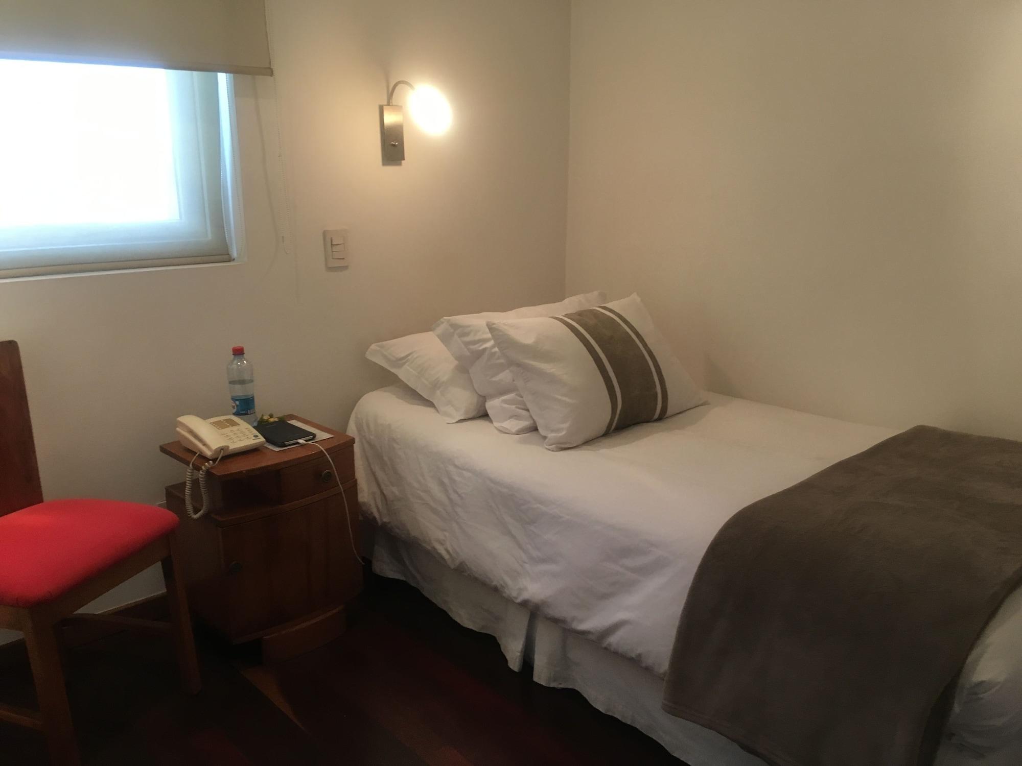 Meridiano Sur Petit Hotel Сантьяго Экстерьер фото