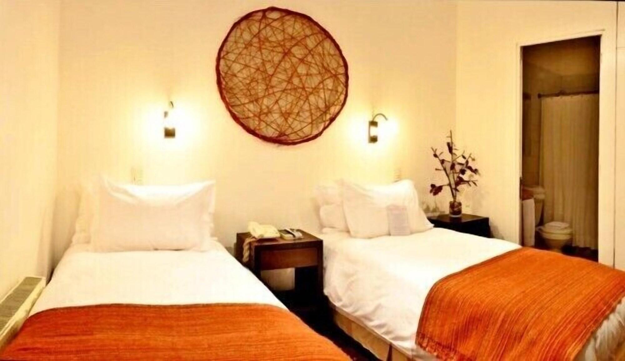 Meridiano Sur Petit Hotel Сантьяго Экстерьер фото