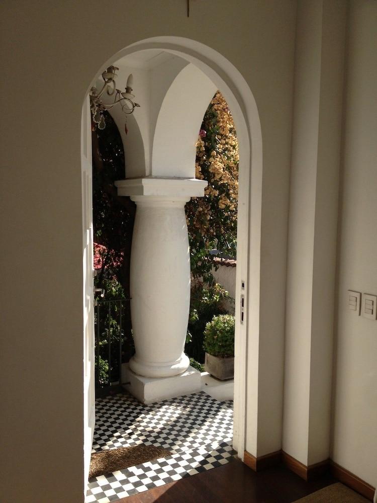 Meridiano Sur Petit Hotel Сантьяго Экстерьер фото